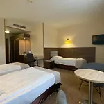 Hotel Ambasador Chojny